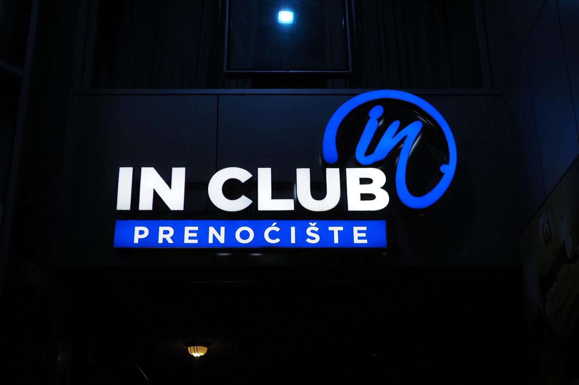 Apartment And Rooms In Club Indija Buitenkant foto